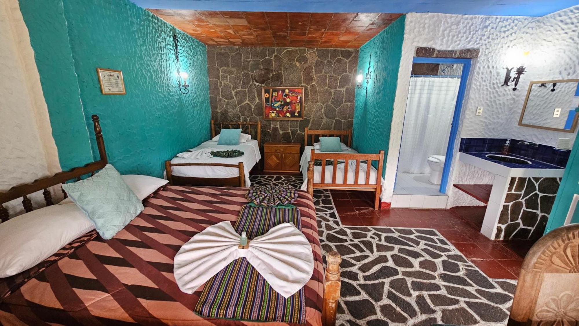 Eco Hotel Uxlabil Atitlan San Juan La Laguna Eksteriør billede