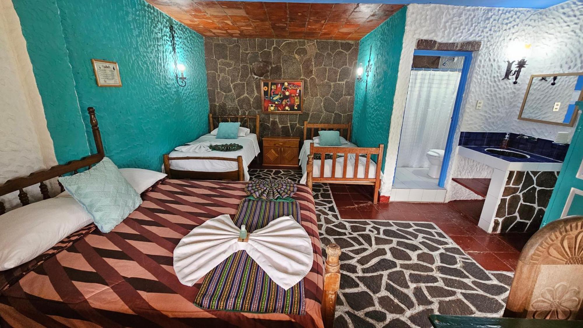 Eco Hotel Uxlabil Atitlan San Juan La Laguna Eksteriør billede