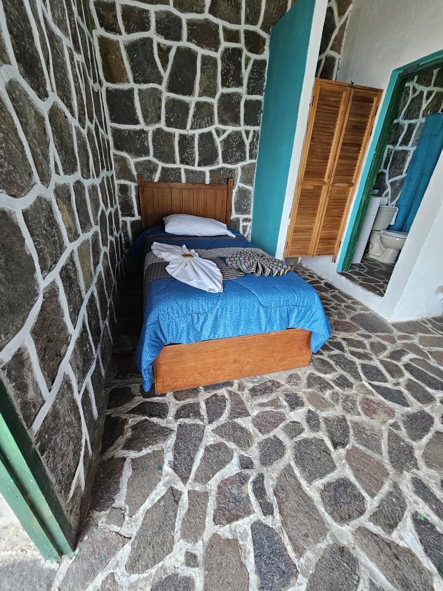 Eco Hotel Uxlabil Atitlan San Juan La Laguna Eksteriør billede